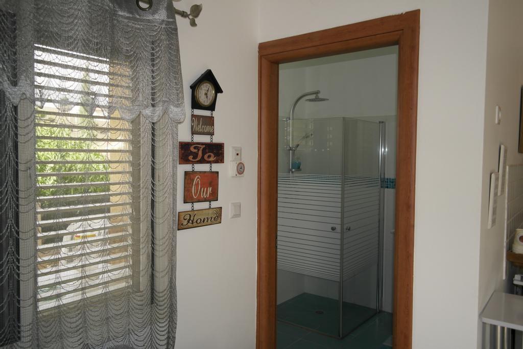 צימר ברחובות - Israeli Home Exterior photo
