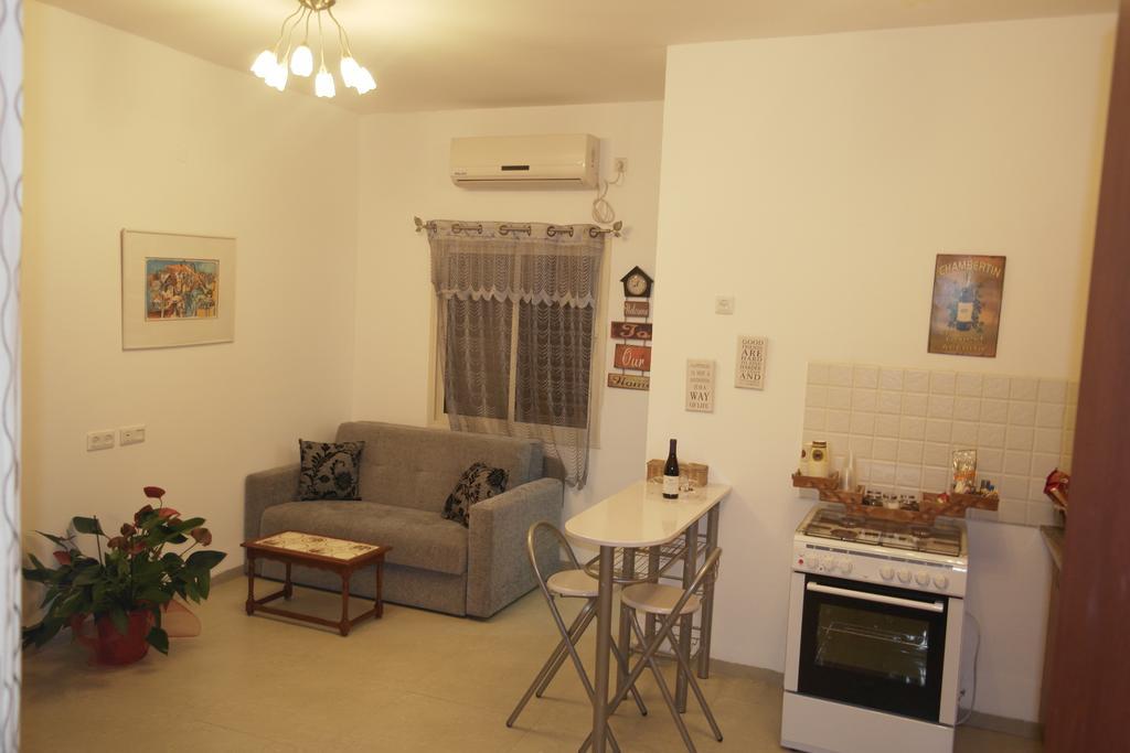 צימר ברחובות - Israeli Home Exterior photo