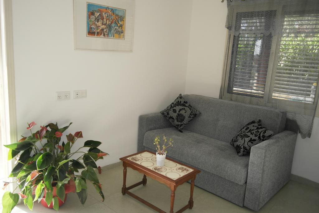 צימר ברחובות - Israeli Home Exterior photo